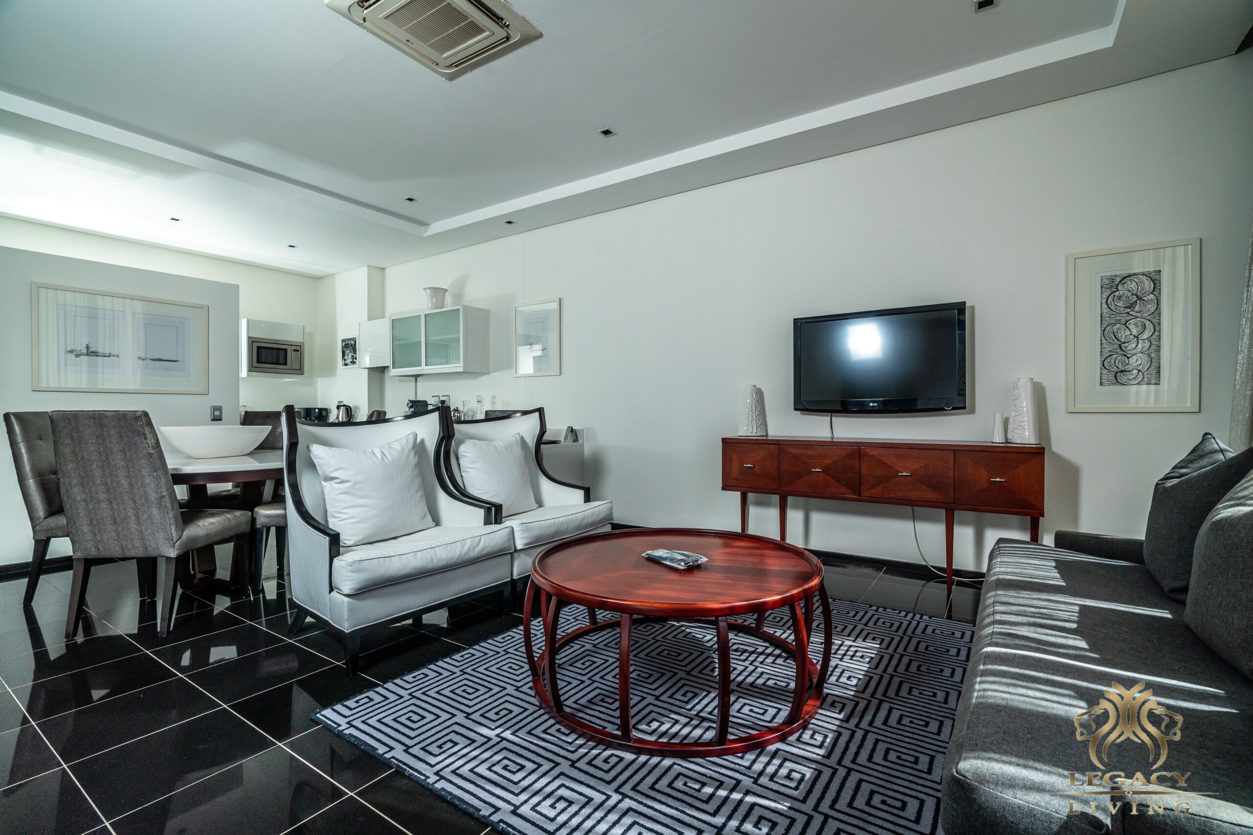 Davinci Hotel and Suites