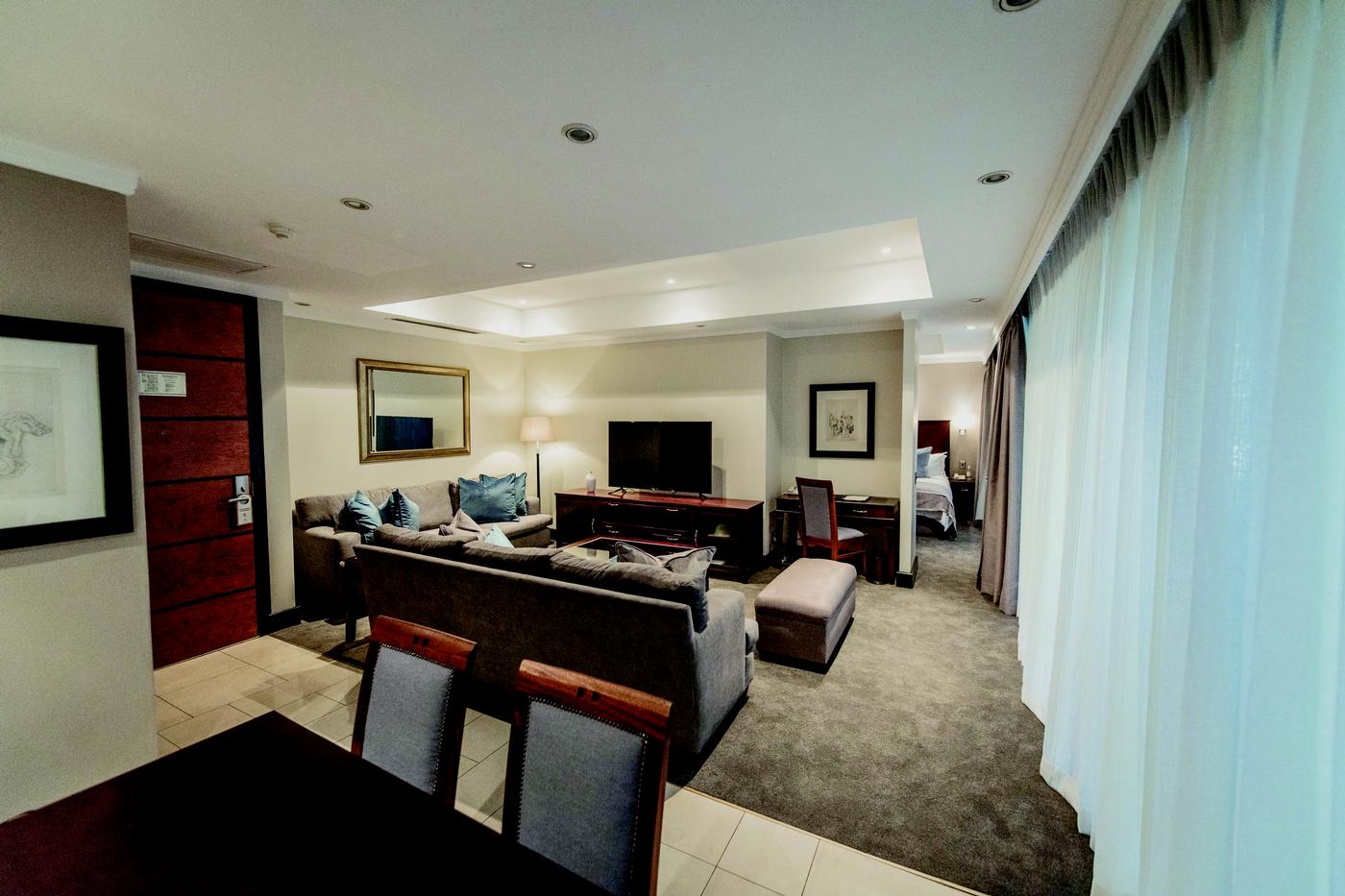 1 BEDROOM LUXURY