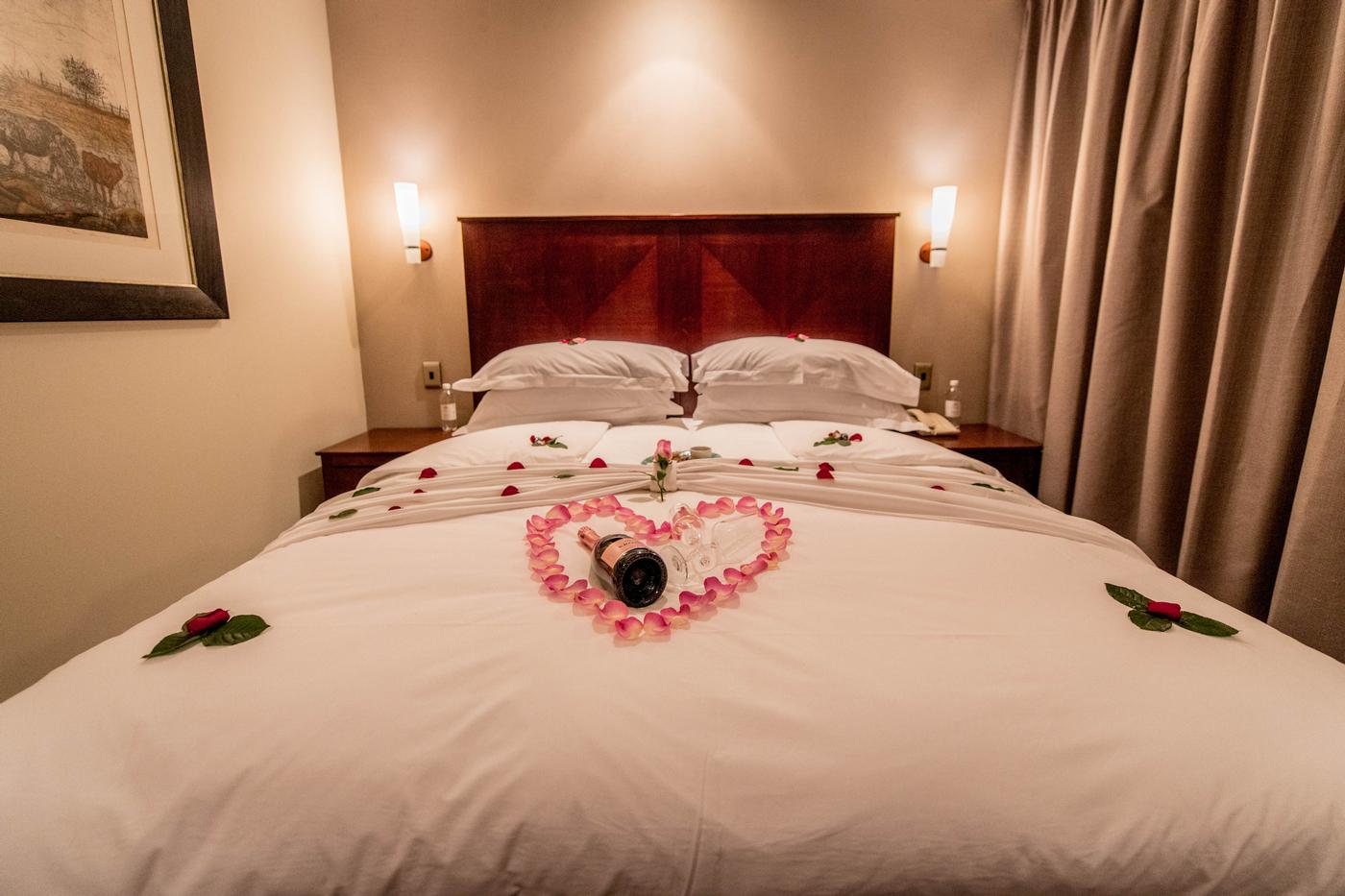 1 BEDROOM LUXURY