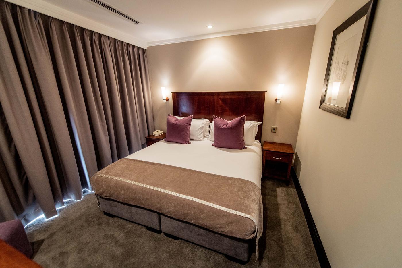 1 BEDROOM LUXURY