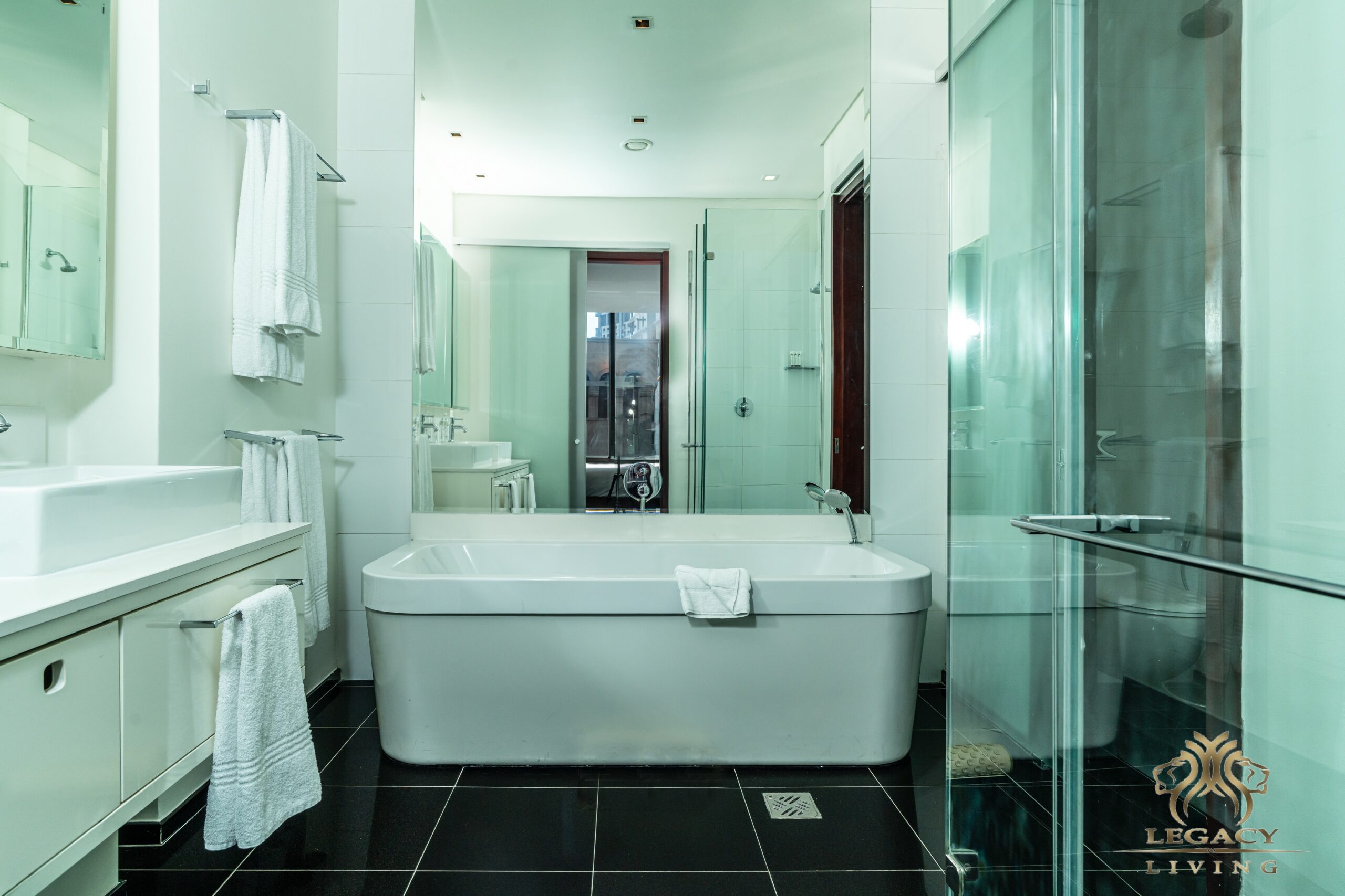 1 BEDROOM LUXURY