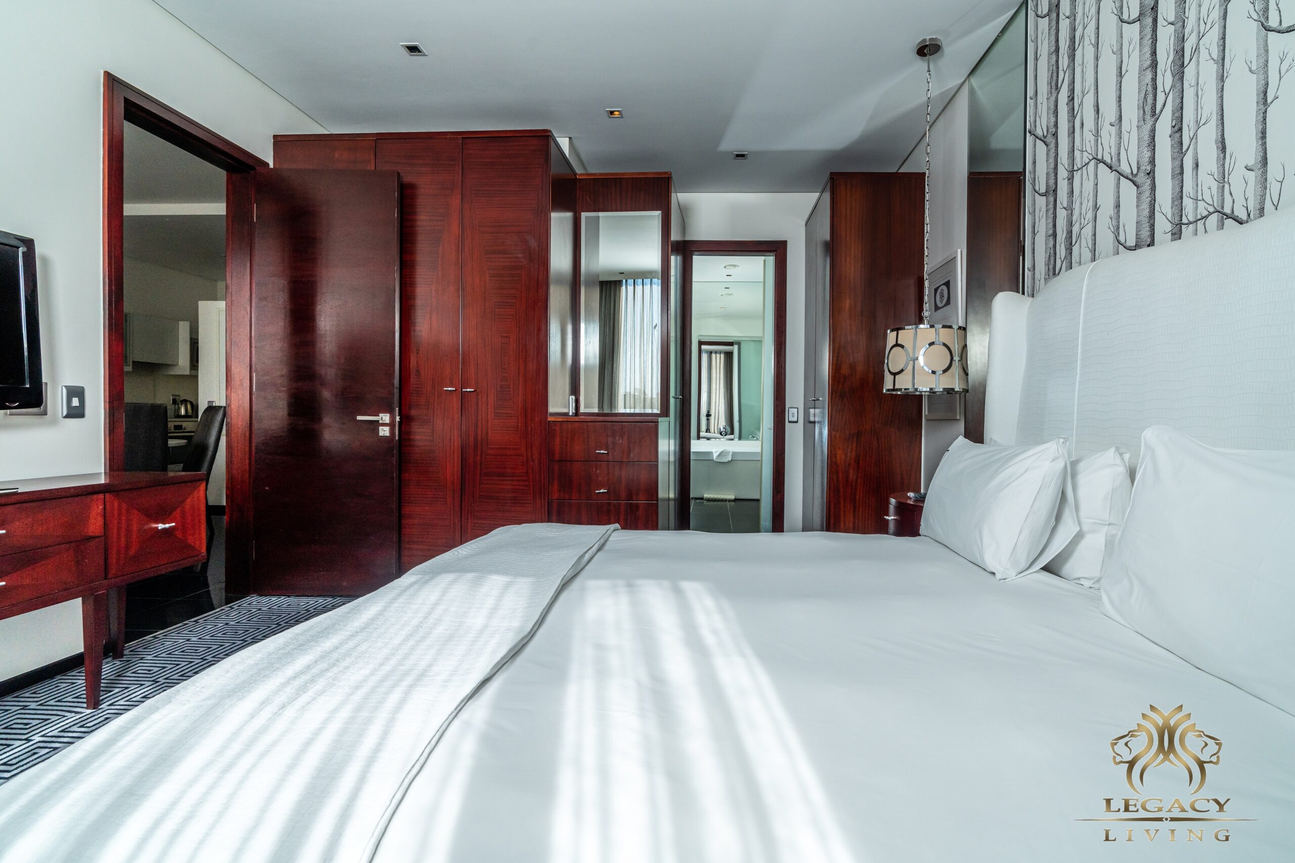 1 BEDROOM LUXURY